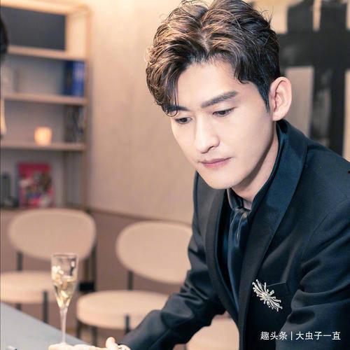 爱豆吃瓜娱乐酱张翰,从爱豆到吃瓜娱乐酱的华丽转身  第3张